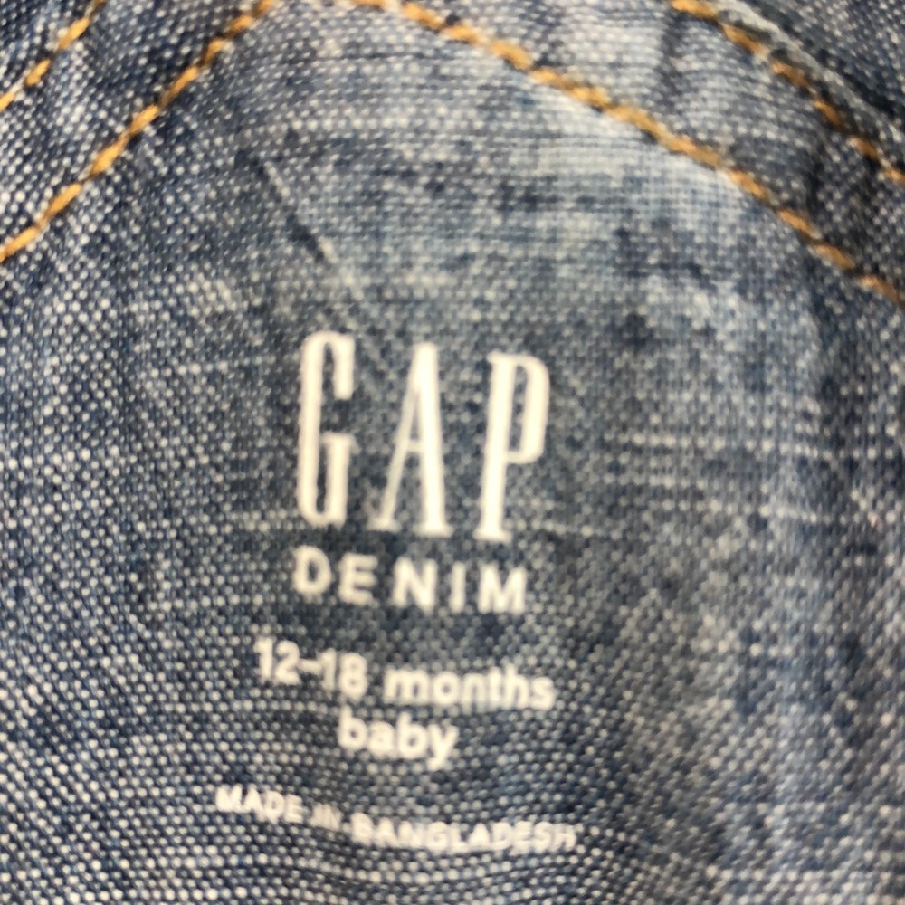 Gap Denim 12-18 months shorts overalls - Picture 3 of 4